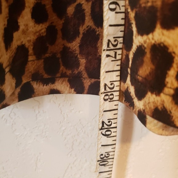 Slinky Brand Women's Leopard Print Top Size Medium - Picture 7 of 8